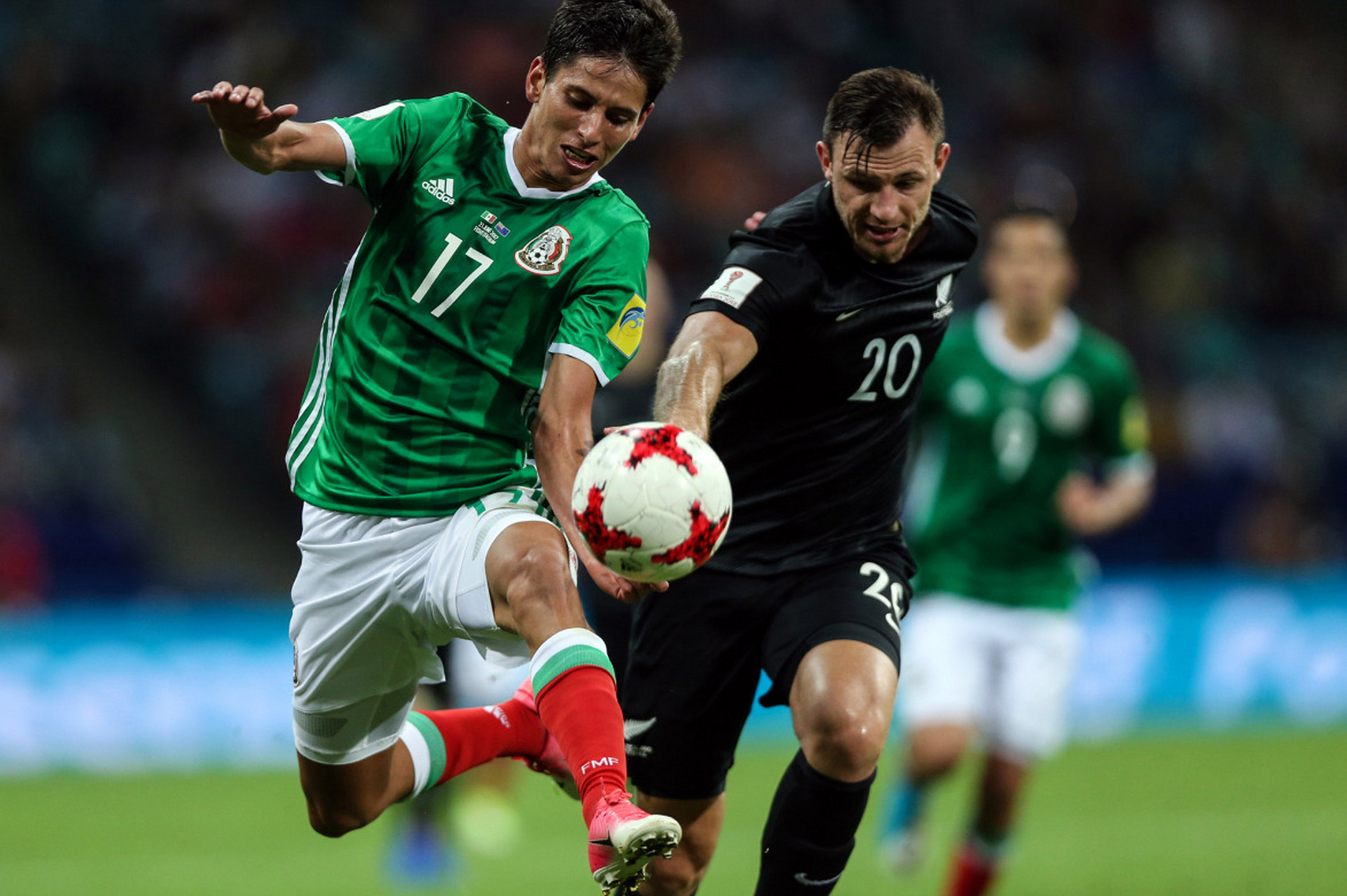 墨西哥俱乐部在比赛中击败对手，晋级决赛