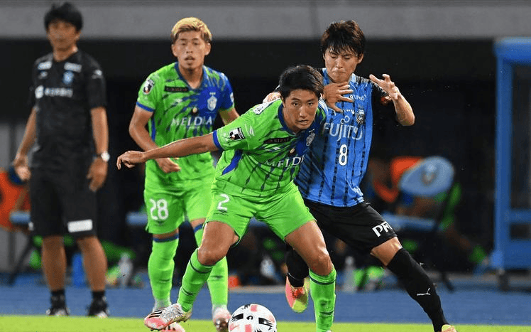 包含大阪钢巴主场获胜，展现强大实力的词条