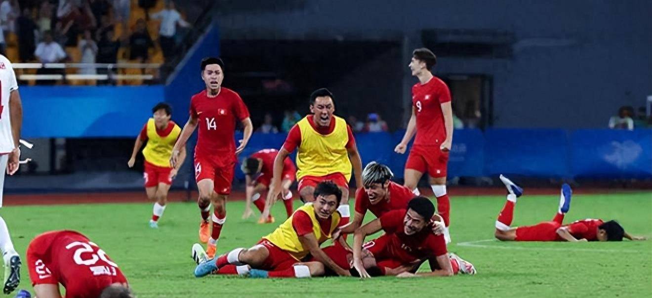 亚洲强队夺冠在望,掀起球迷热潮 亚洲强队夺冠在望,掀起球迷热潮