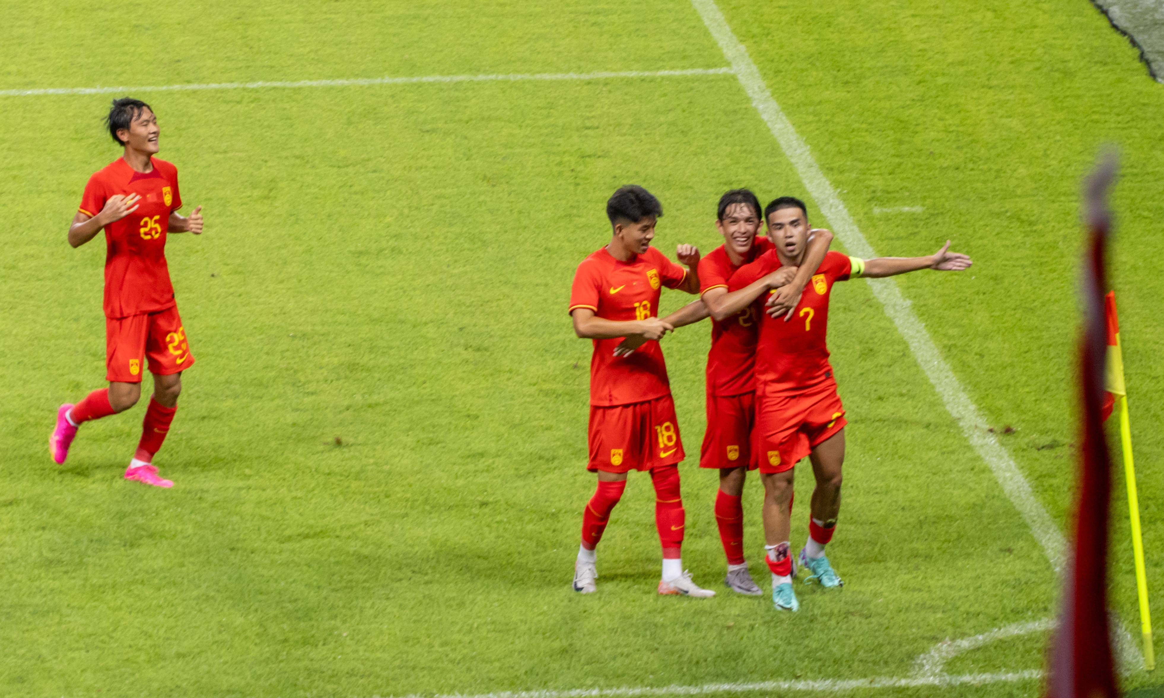 国足展现强大实力，晋级国际赛决赛