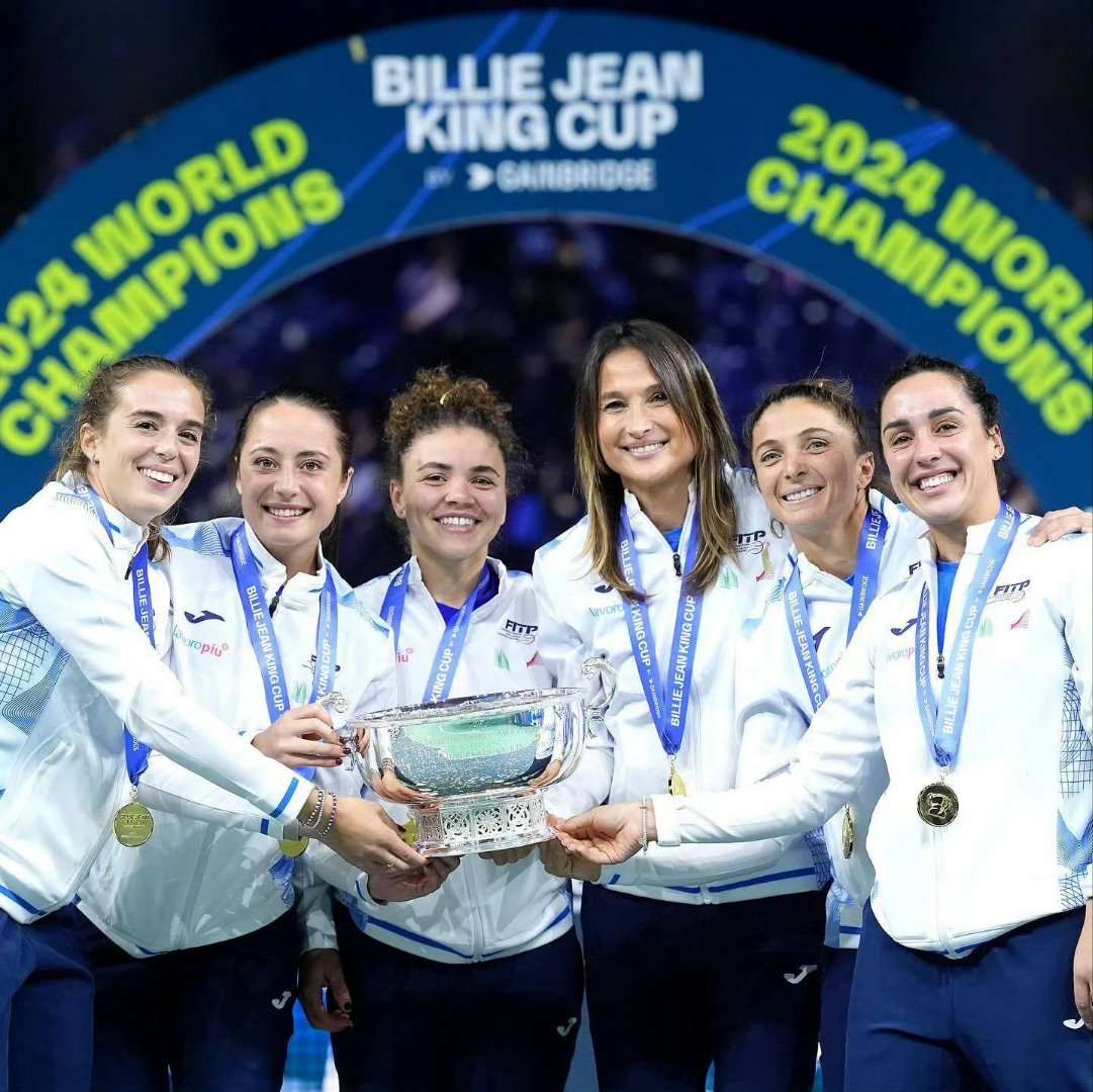 包含挑战无止境东西部强队角逐捧杯的词条