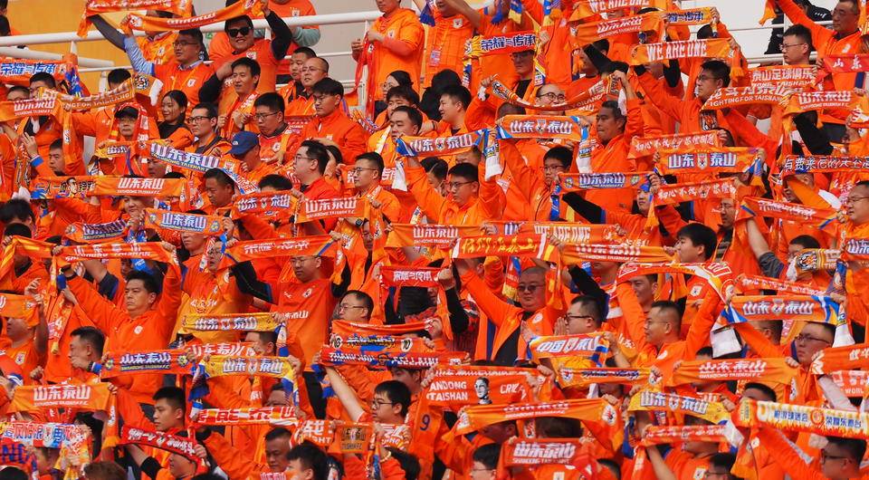 包含中超盛况再现,球迷热情高涨观赛狂欢的词条 包含中超盛况再现,球迷热情高涨观赛狂欢的词条