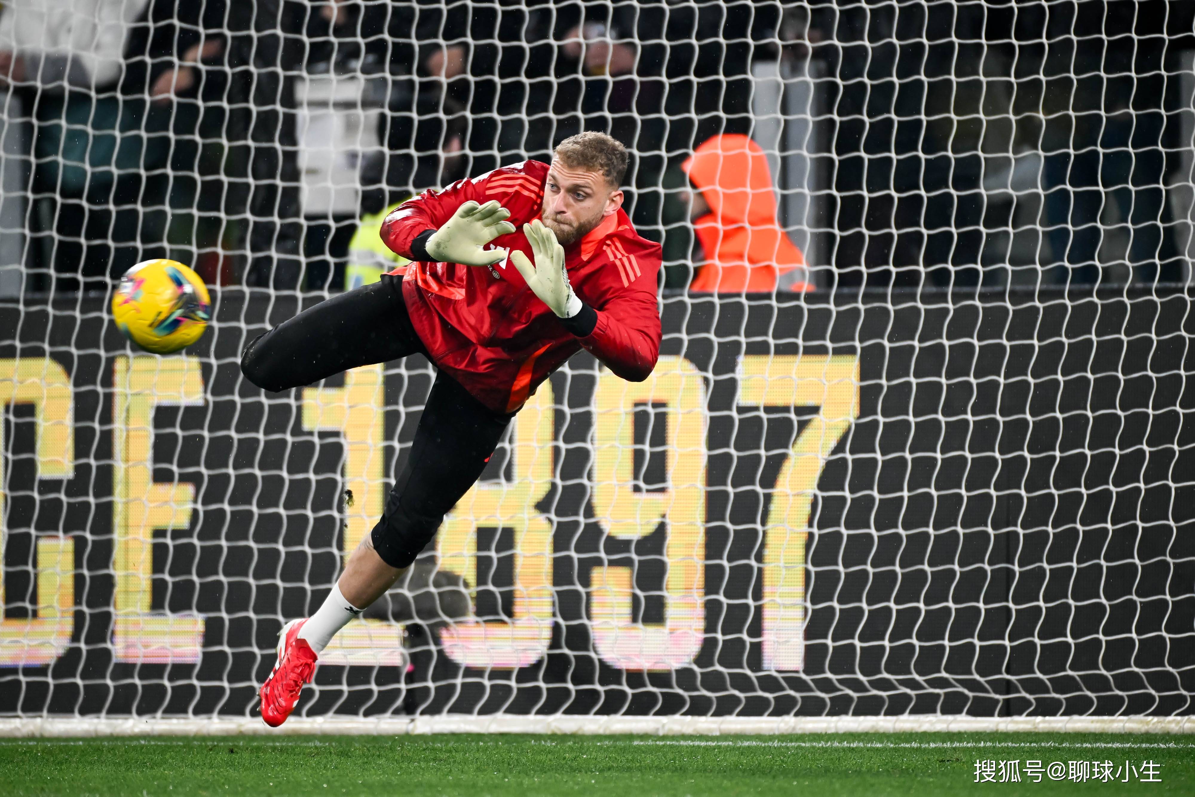 包含尤文图斯老将屡创记录,领队奔向历史的词条 包含尤文图斯老将屡创记录,领队奔向历史的词条