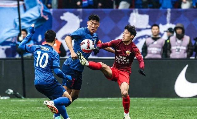 中超球队遇到对手强劲威胁,备战有力 中超球队遇到对手强劲威胁,备战有力