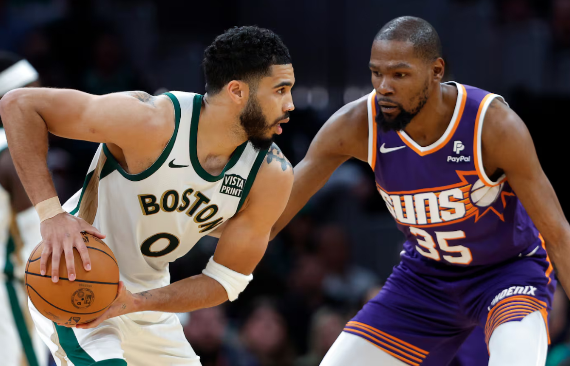 雄鹿队东部霸主之争备受瞩目 雄鹿队东部霸主之争备受瞩目