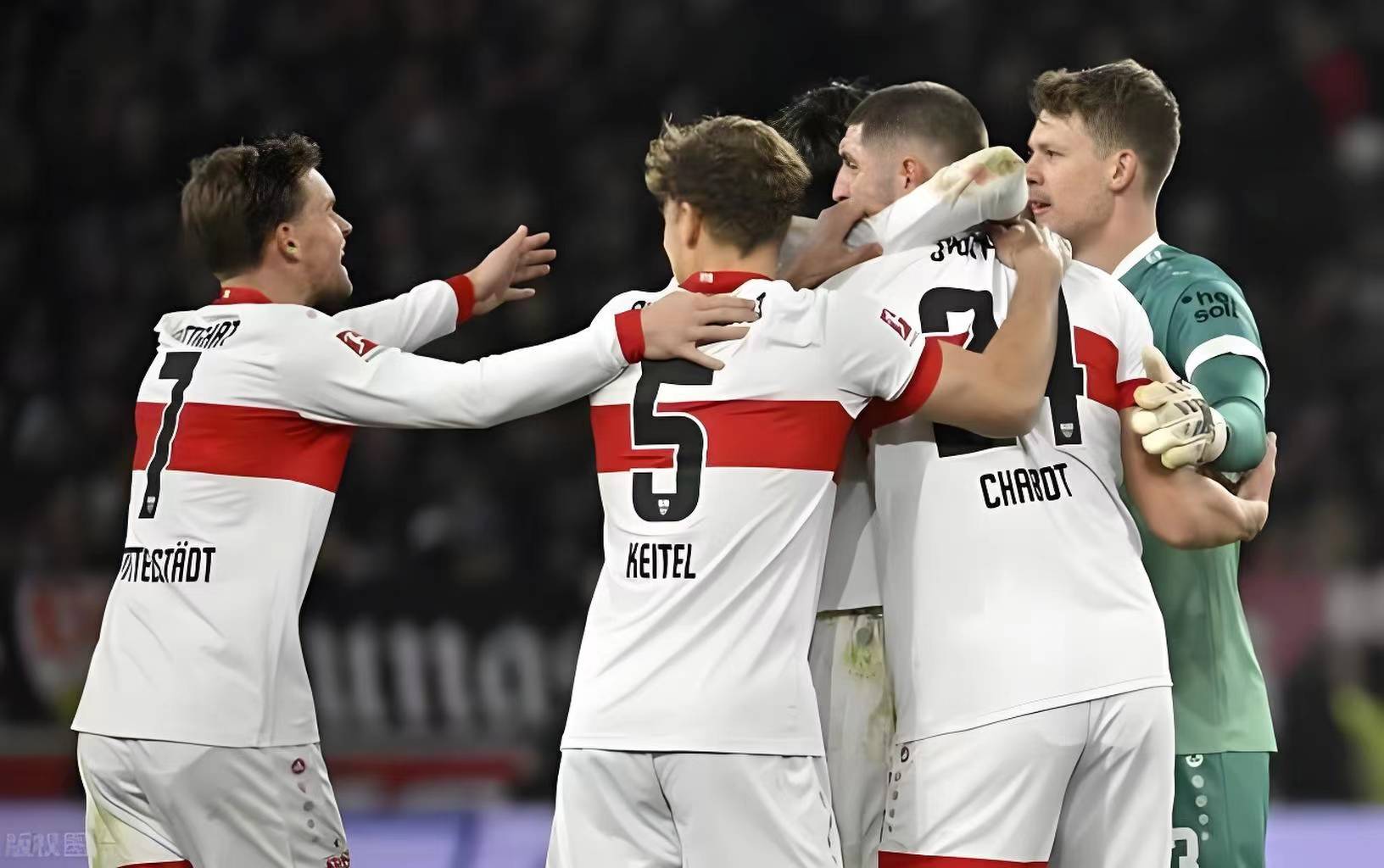 斯图加特队员在比赛中尽展实力 斯图加特队员在比赛中尽展实力