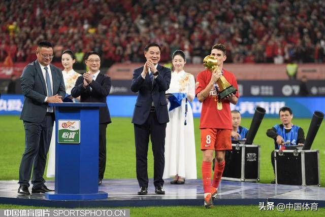 上海上港大胜对手,联赛积分榜稳坐榜首位置的简单介绍 上海上港大胜对手,联赛积分榜稳坐榜首位置的简单介绍