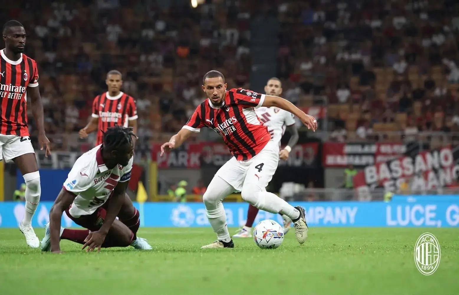 AC米兰队全队士气高昂备战下一场比赛的简单介绍 AC米兰队全队士气高昂备战下一场比赛的简单介绍