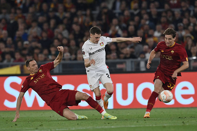 关于雷丁惊险胜利佛罗伦萨,昂首晋级的信息 关于雷丁惊险胜利佛罗伦萨,昂首晋级的信息