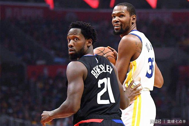 爵士奇兵挺身而出,助球队连胜 爵士奇兵挺身而出,助球队连胜