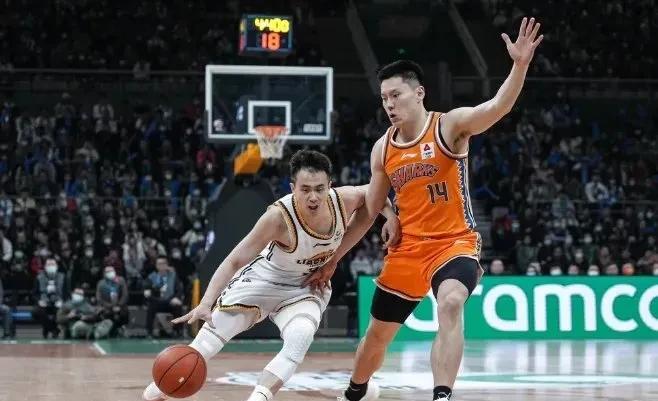 本周末男篮联赛焦点对决即将打响 本周末男篮联赛焦点对决即将打响