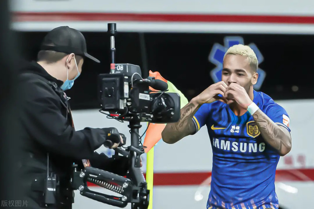 外援连番献妙传绝境难破再取宝贵一胜的简单介绍 外援连番献妙传绝境难破再取宝贵一胜的简单介绍