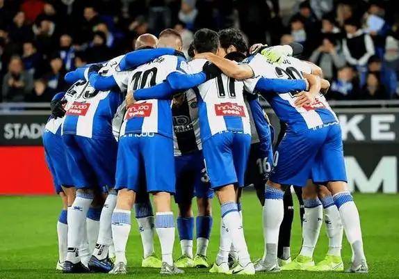 布雷斯特队主场大胜，豪取法甲两连胜