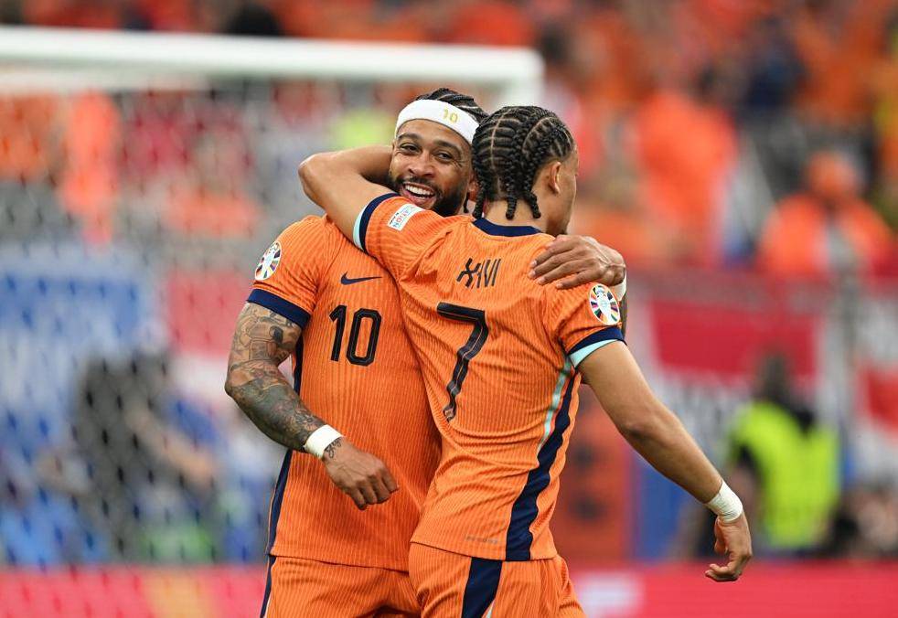 俄罗斯队全力备战欧国大赛决赛,力争问鼎 俄罗斯队全力备战欧国大赛决赛,力争问鼎