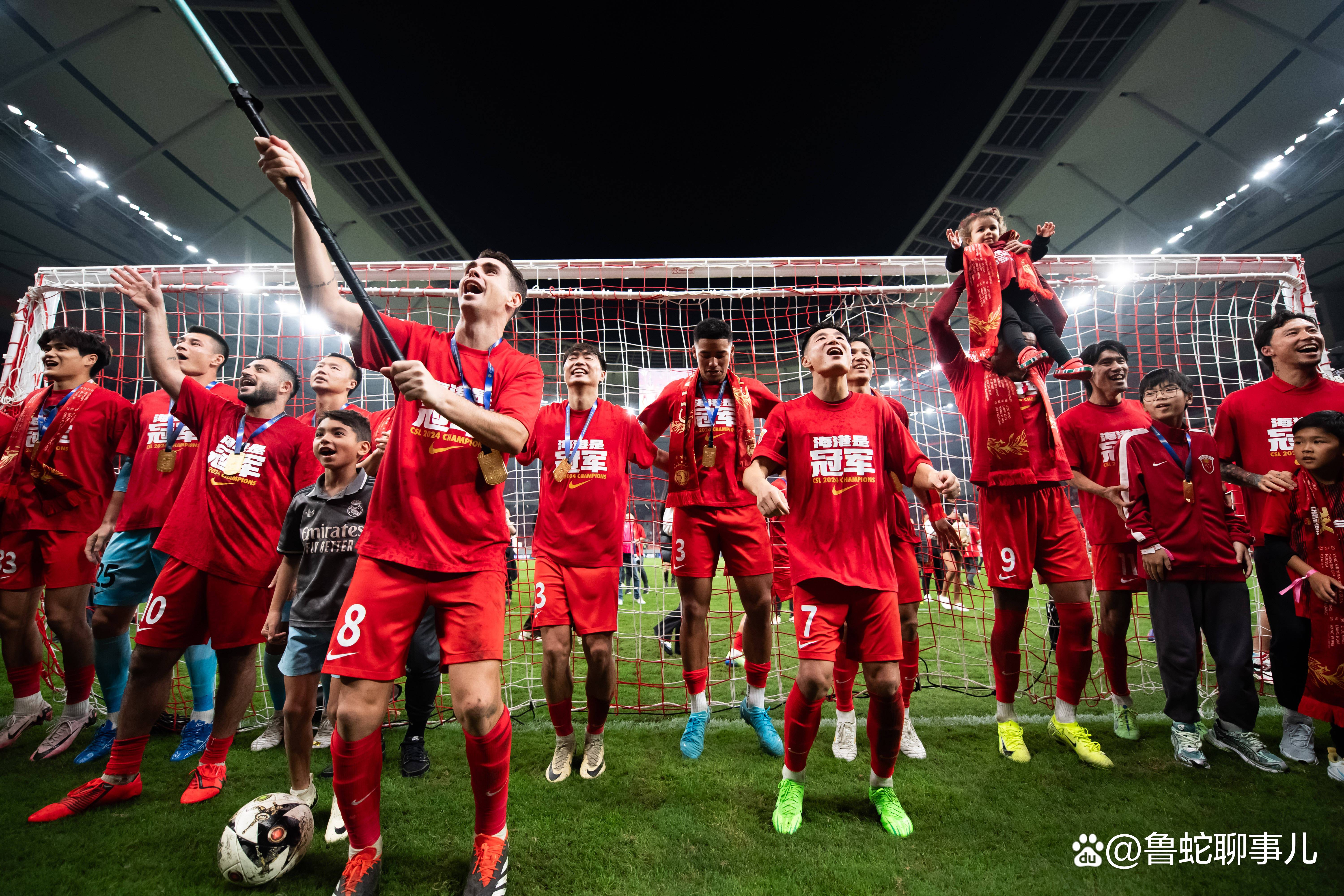 顶尖球队交锋,冠军赛季态势紧张 顶尖球队交锋,冠军赛季态势紧张