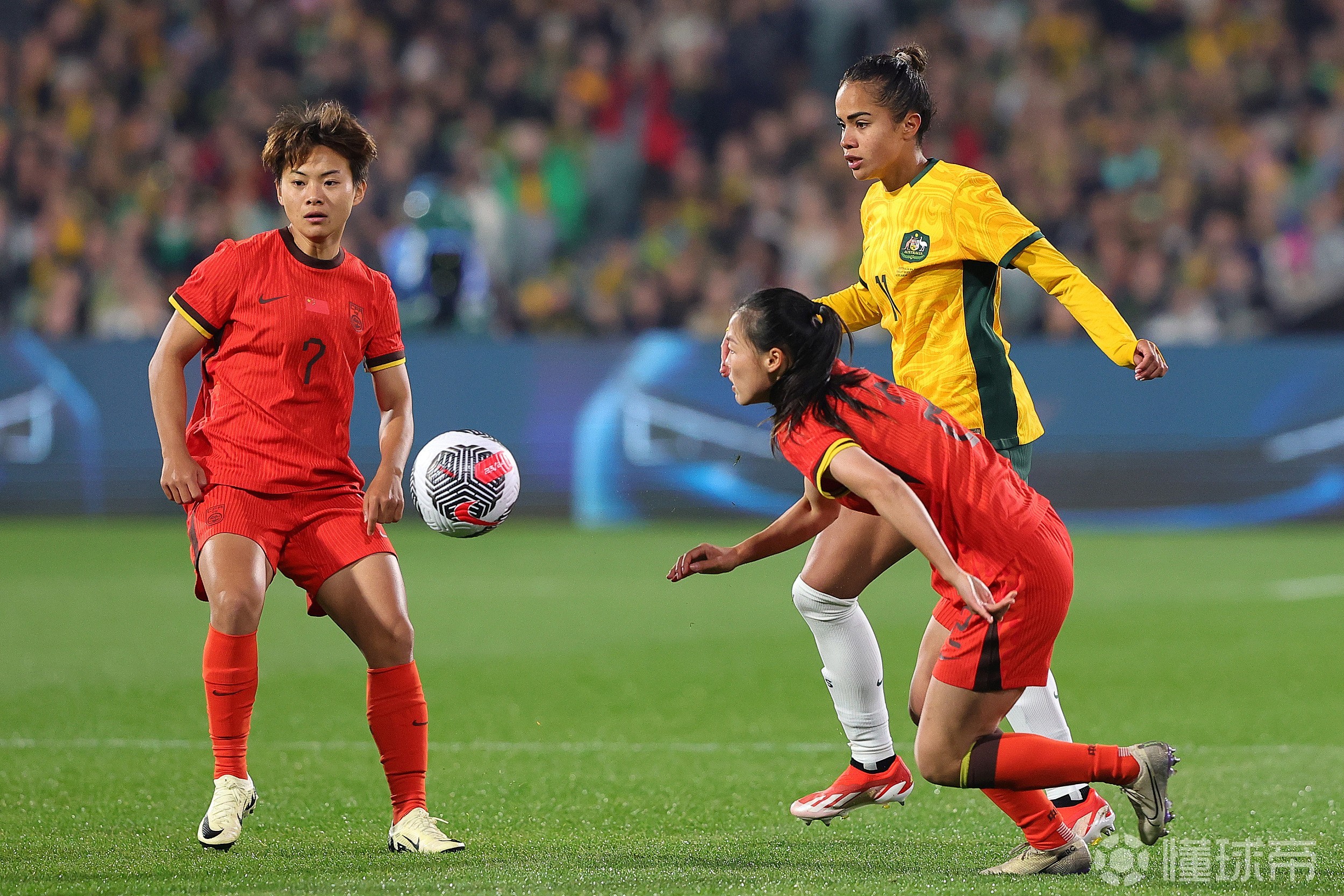 关于澳大利亚女足队员受伤,担忧对决决赛影响的信息 关于澳大利亚女足队员受伤,担忧对决决赛影响的信息