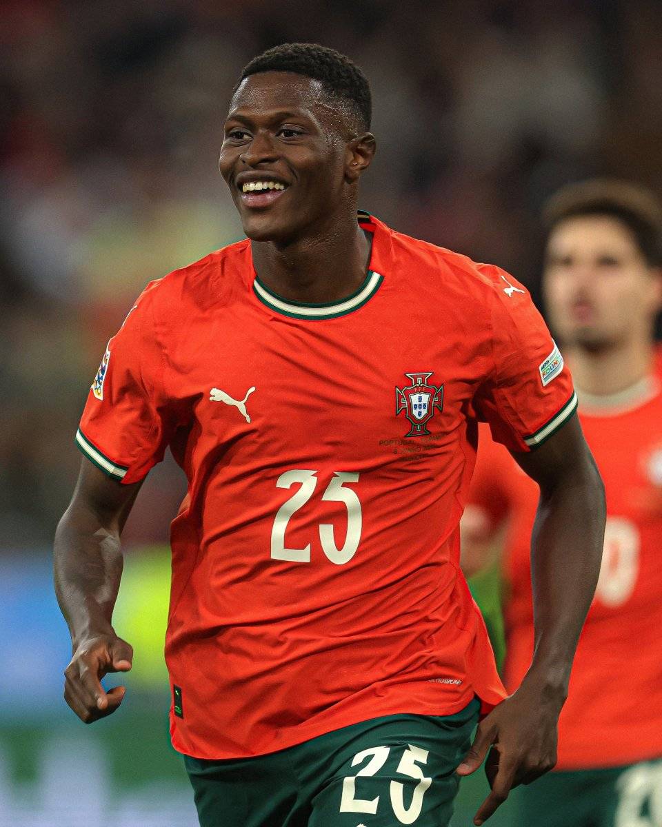 欧国联冠军杯：曼诺鲁市主场侧翼出击，建功多多