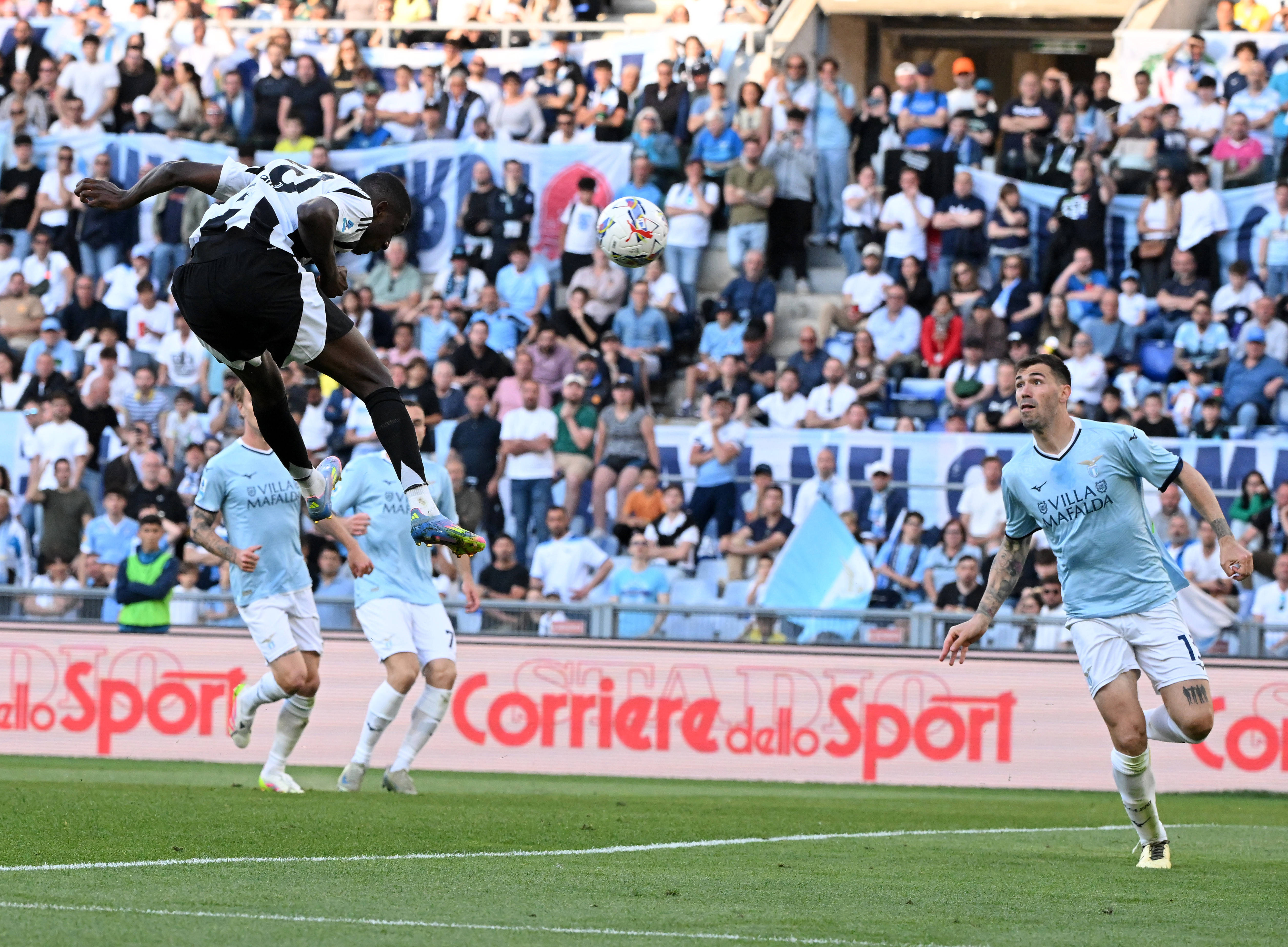 尤文图斯豪取胜利，晋级关键回合