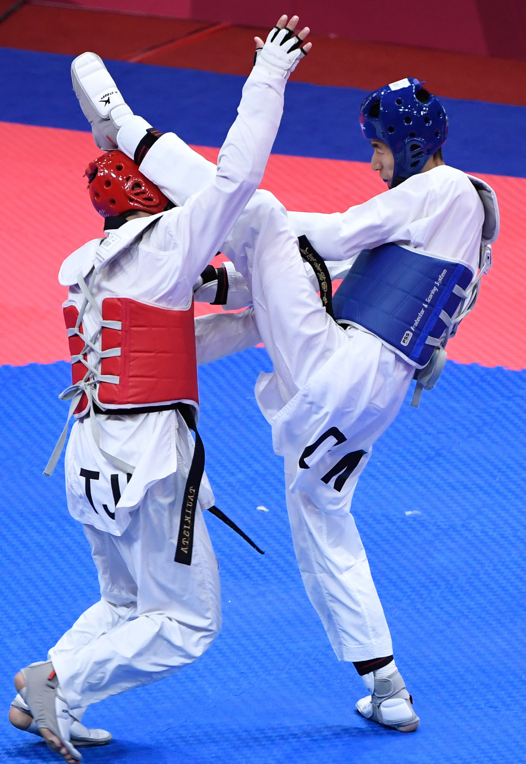 跆拳道选手凭借一技之长成功晋级 跆拳道选手凭借一技之长成功晋级