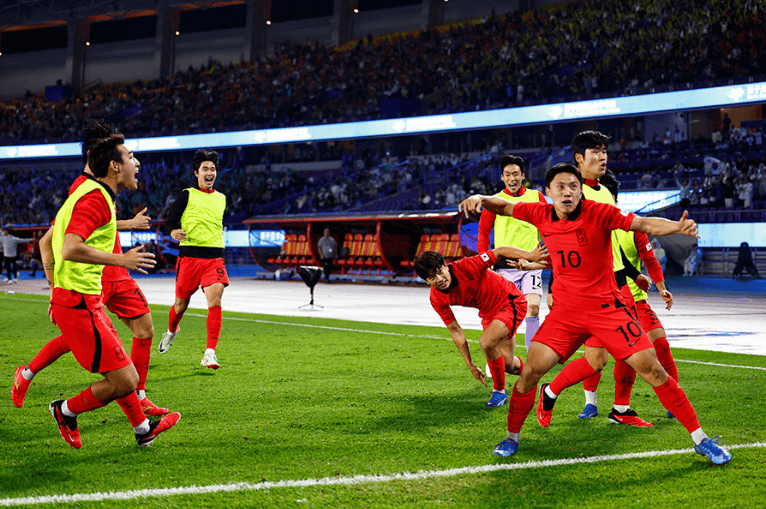 缅甸队奋勇争先，力夺胜利晋级决赛争霸