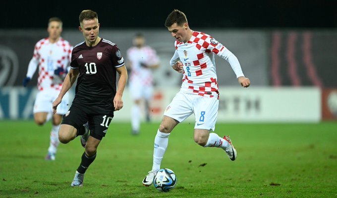 关于克罗地亚在欧预赛中胜斩立根的信息