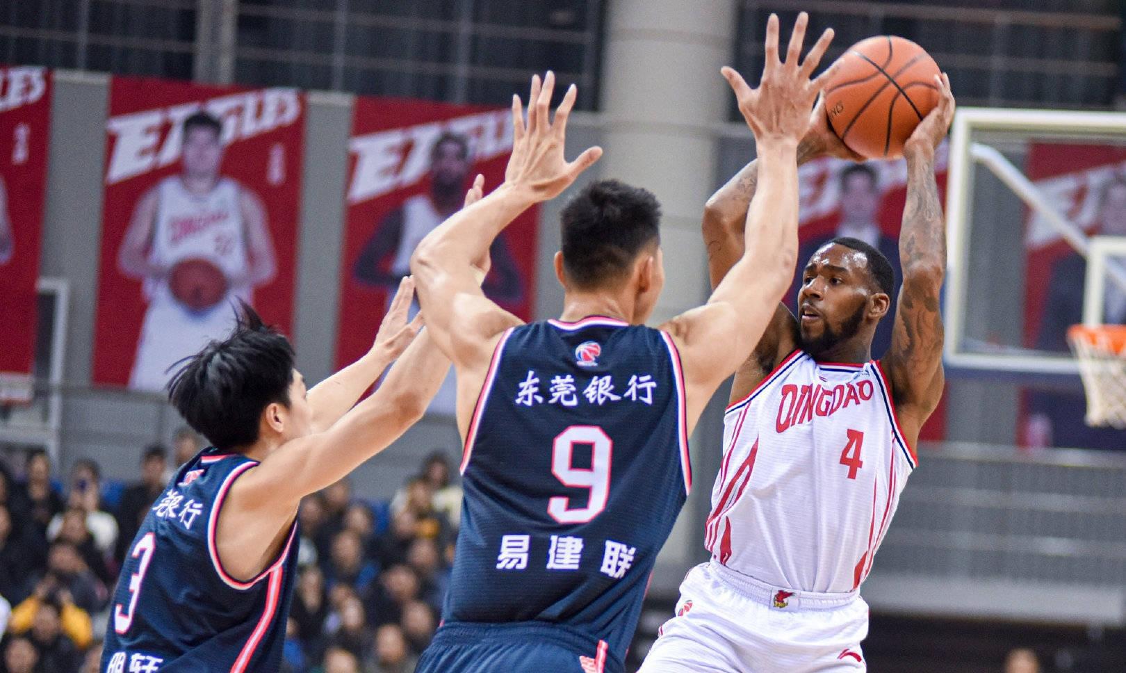 劲旅主场高歌凯旋,逆袭榜首势不可挡 劲旅主场高歌凯旋,逆袭榜首势不可挡