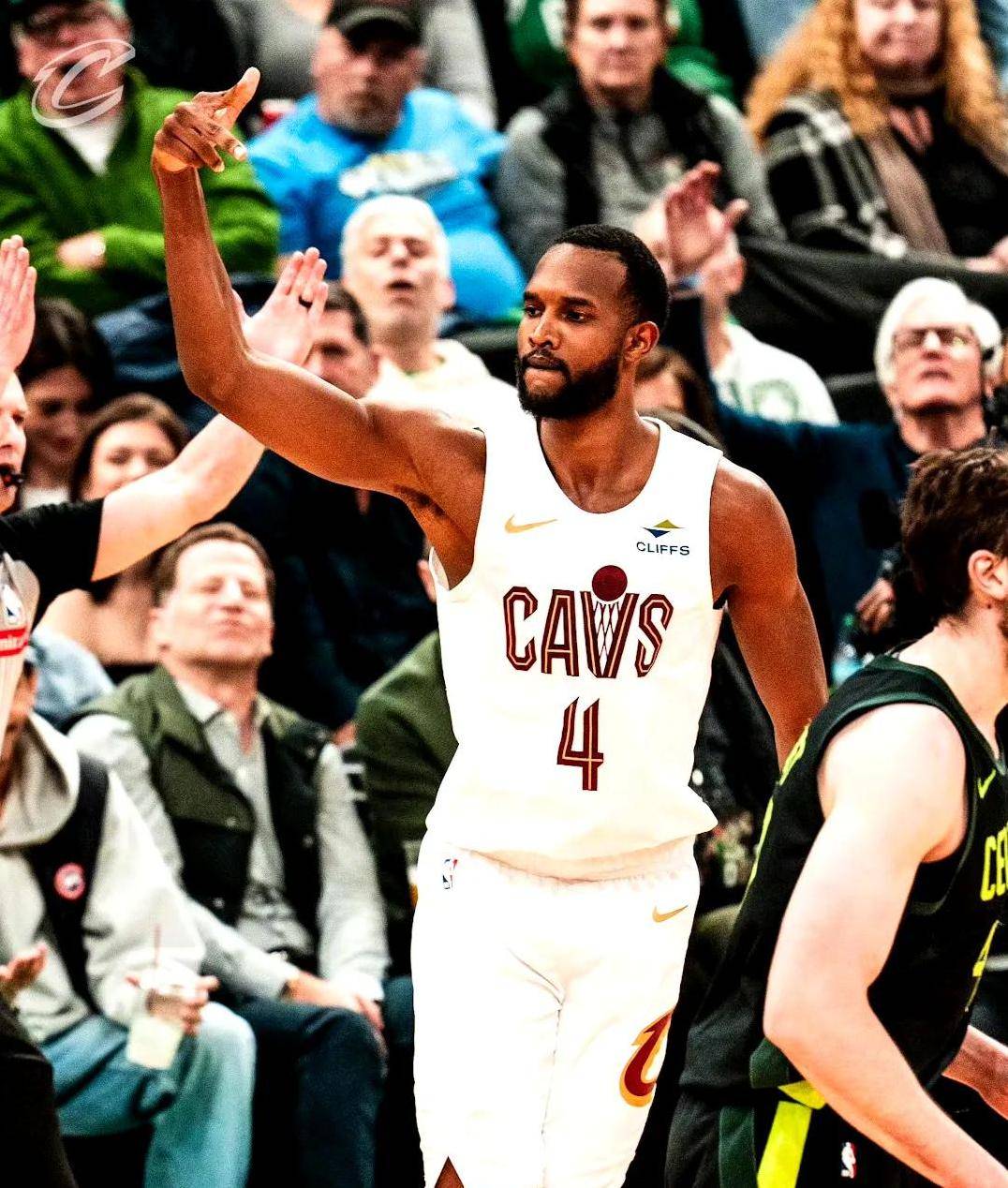 以往不被看好的球队大逆转,赢得掌声的简单介绍 以往不被看好的球队大逆转,赢得掌声的简单介绍