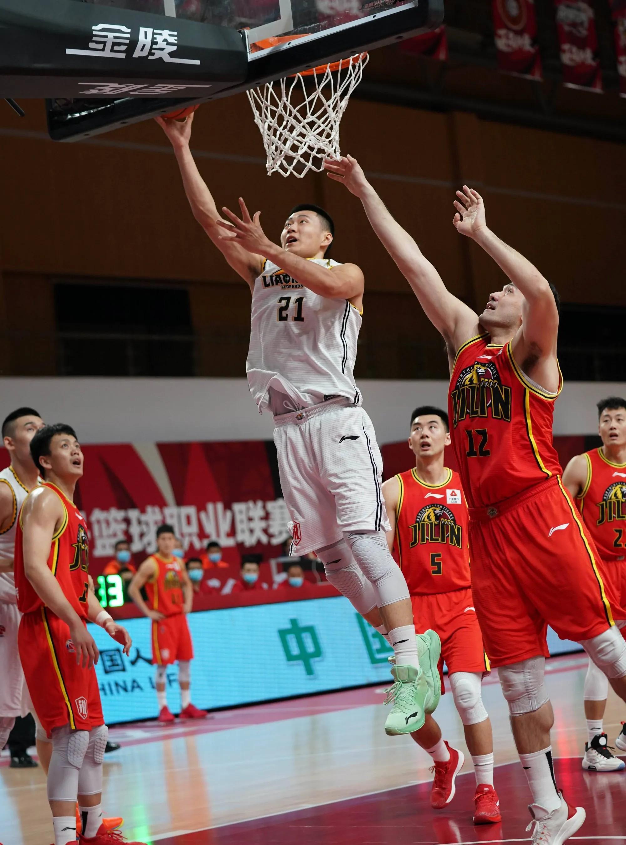 东北选手火力全开，奠定夺冠基础