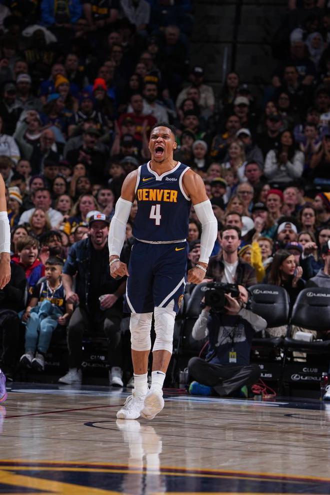 灰熊客场告捷，继续追赶掘金