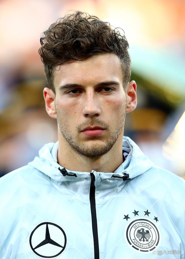 沙尔克04遭遇尴尬失球,主帅郁闷不已 沙尔克04遭遇尴尬失球,主帅郁闷不已