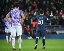 巴黎圣日耳曼后卫席尔瓦悼念朋友,联手守护胜利 巴黎圣日耳曼后卫席尔瓦悼念朋友,联手守护胜利