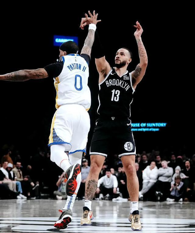 勇士力克篮网,库里连砍两双 勇士力克篮网,库里连砍两双