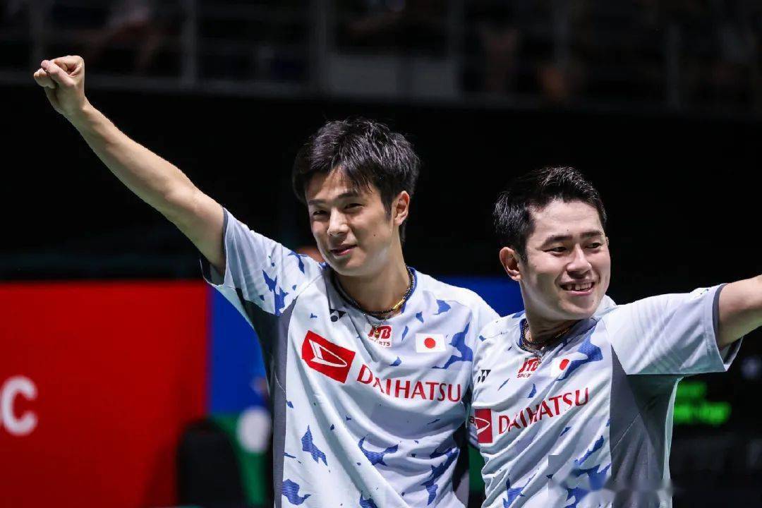 中国队完胜马来西亚队，黄鸭组合关键制胜